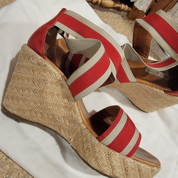 PAUL GREEN RED AND WHITE MONIQUE WEDGES SZ 7.5 - Picture 3 of 8